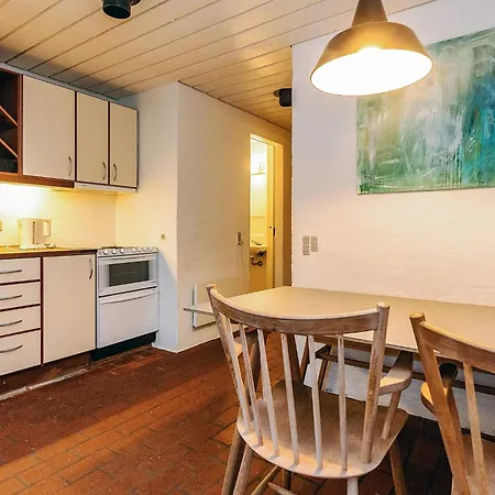 Apartment 6 Person In *