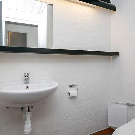 6 Person In * Brovst